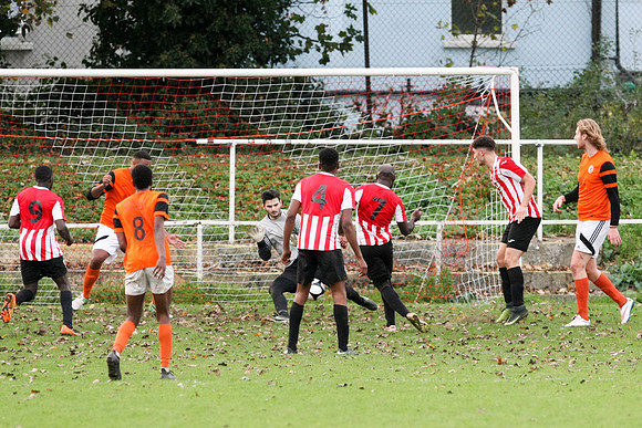 Clapton v Tower Hamlets - Essex Senior League - 28th October 2017