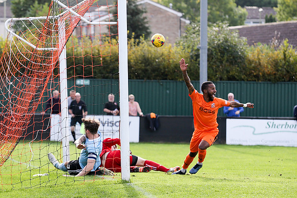 Hartley Wintney v Hendon - Evo-Stik League South Premier South - 13th October 2018