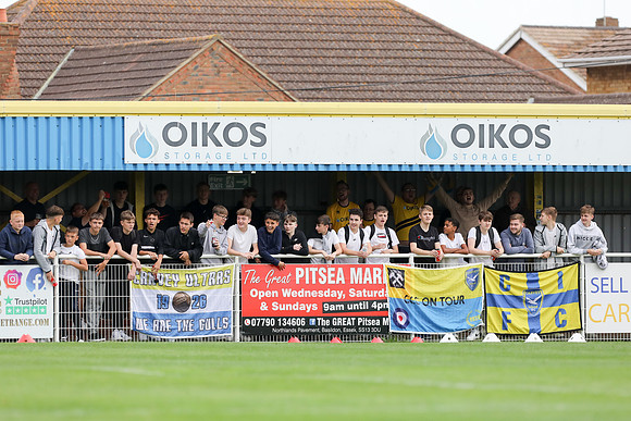 Canvey Island v Coggeshall Town - FA Trophy - 25th September 202