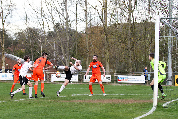 Kings Langley v Merthyr Town - Evo-Stik Southern League Premier