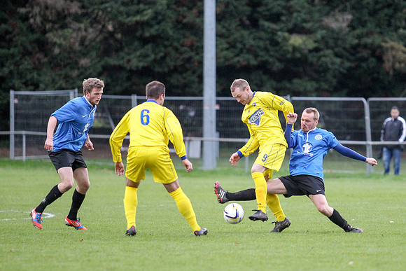 Colliers Wood United v Epsom & Ewell Combined Counties League Premier Division 28/11/15