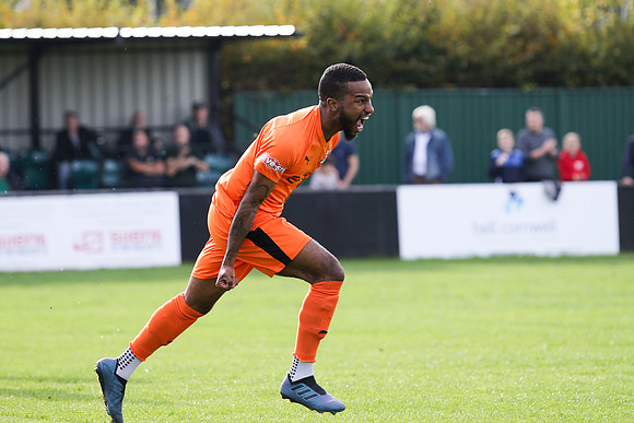 Hartley Wintney v Hendon - Evo-Stik League South Premier South -