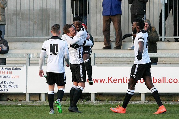 Dartford v Poole Town - Vanarama National League South - 03/12/2