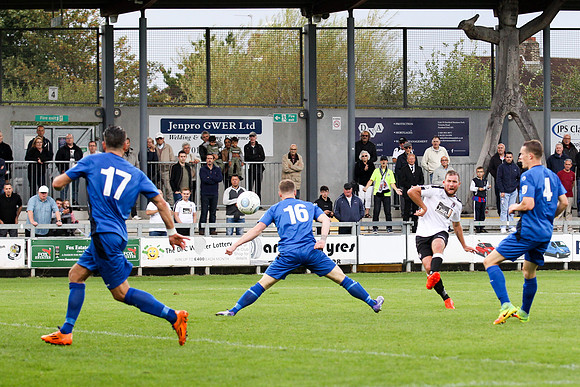Dartford v Chippenham Town - Vanarama National League South - 9th September 2017
