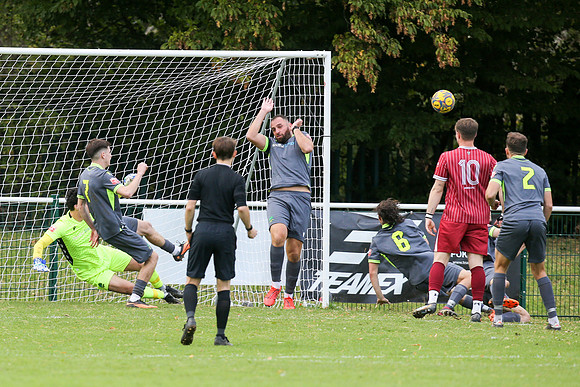 Welwyn GC v Leverstock Green - Southern leg central- 04-10-25