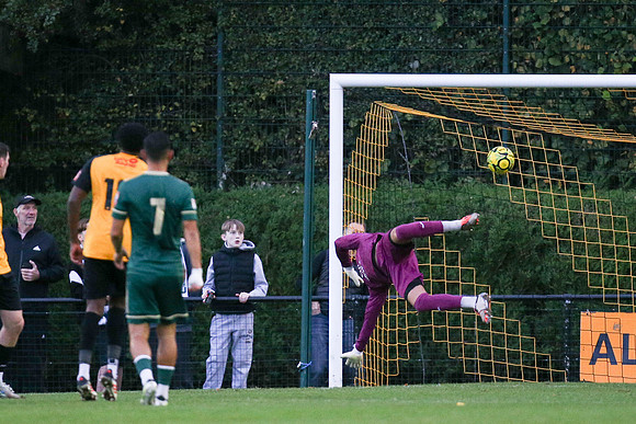 Merstham v Whyteleafe - Ishtmian SE div - 01-11-25