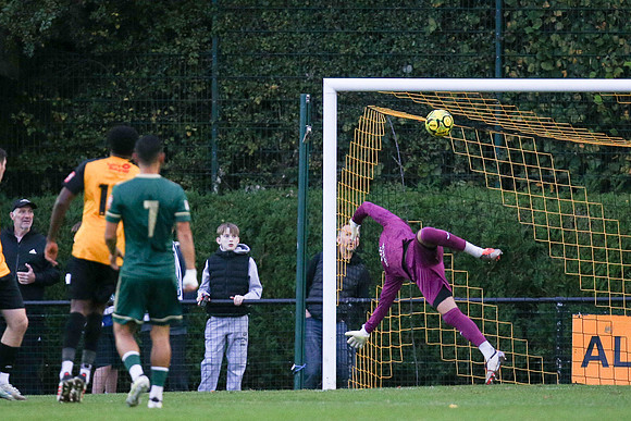 Merstham v Whyteleafe - Ishtmian SE div - 01-11-25