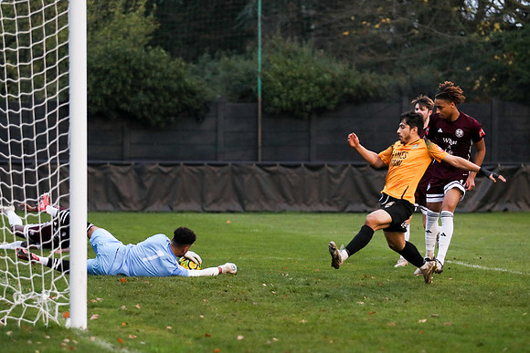 Croydon Ath v Three Bridges - Isthmian SE div - 15-11-25
