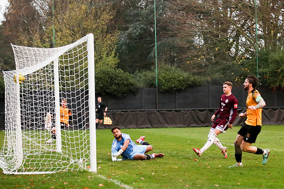 Croydon Ath v Three Bridges - Isthmian SE div - 15-11-25