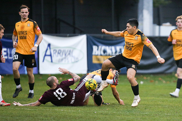 Croydon Ath v Three Bridges - Isthmian SE div - 15-11-25