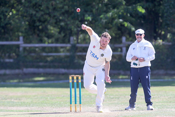 Bromley Town 1st XI v Canterbury 2nd XI - 05-10-26