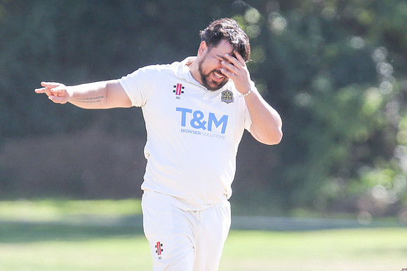 Bromley Town 1st XI v Canterbury 2nd XI - 05-10-26