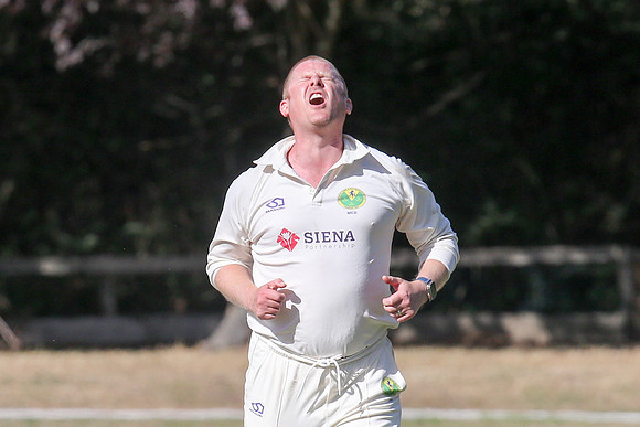 Bromley Town 1st XI v Canterbury 2nd XI - 05-10-26