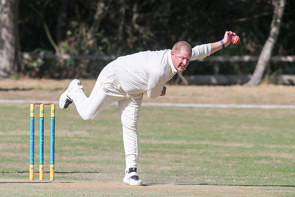 Bromley Town 1st XI v Canterbury 2nd XI - 05-10-26