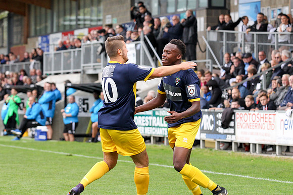 Dartford v Bognor Regis Town - Vanarama National League South -