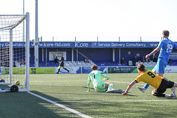 Billericay Town v Cray Wanderers - Isthmian League Prem div - 05