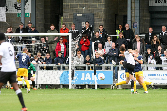 Dartford v Bognor Regis Town - Vanarama National League South -