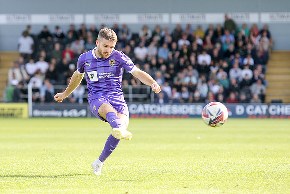 Bromley v Notts County - League 2 - 14-09-24