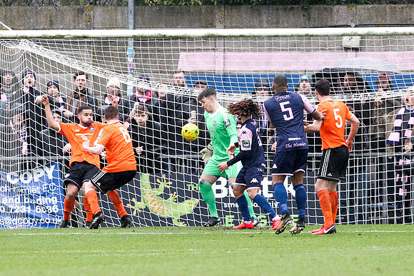 Dulwich Hamlet v Met Police - Bostik League Premier Division - 3