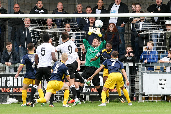 Dartford v Bognor Regis Town - Vanarama National League South -