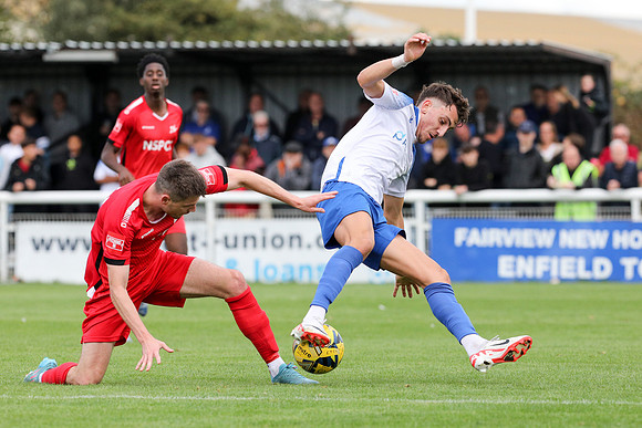 Enfield Town v Carshalton Athletic - Isthmian Premier division -