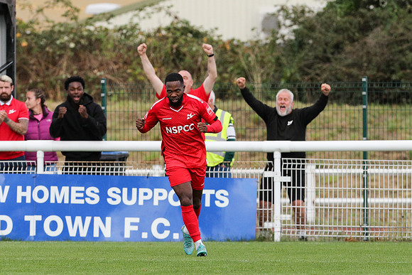 Enfield Town v Carshalton Athletic - Isthmian Premier division -