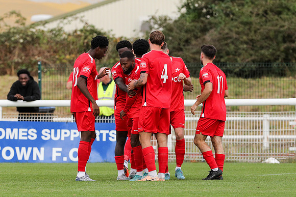 Enfield Town v Carshalton Athletic - Isthmian Premier division -