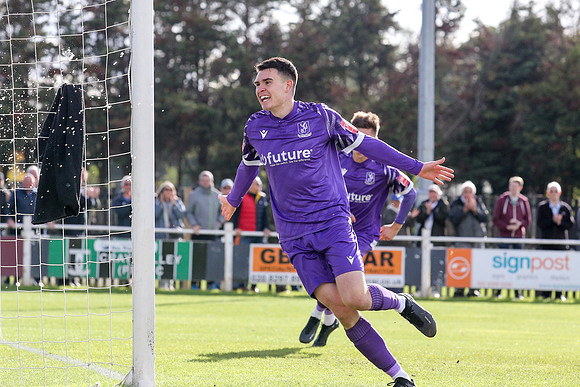 Cray Valley PM v Enfield Town - FA Cup 4th qualifying round - 14