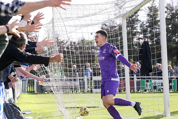 Cray Valley PM v Enfield Town - FA Cup 4th qualifying round - 14
