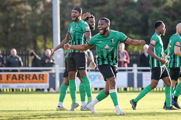 Cray Valley PM v Enfield Town - FA Cup 4th qualifying round - 14