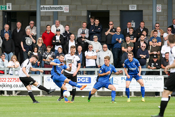 Dartford v Chippenham Town - Vanarama National League South - 9t