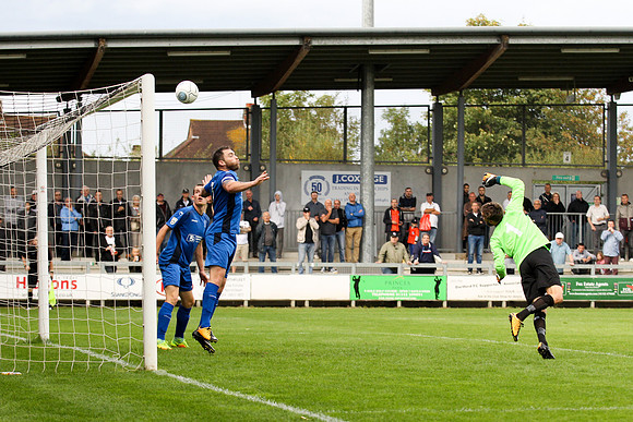 Dartford v Chippenham Town - Vanarama National League South - 9t