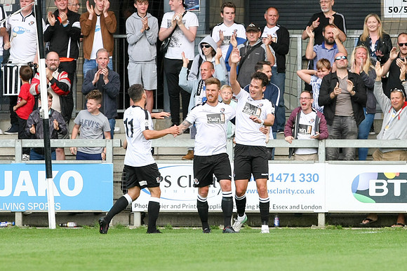 Dartford v Chippenham Town - Vanarama National League South - 9th September 2017