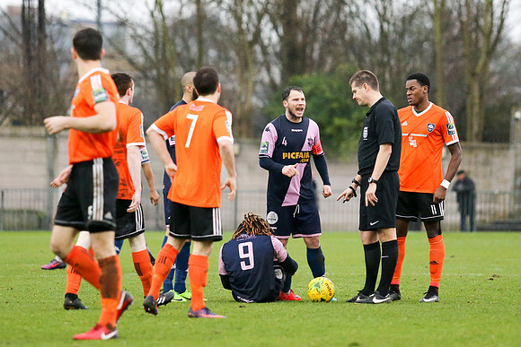 Dulwich Hamlet v Met Police - Bostik League Premier Division - 3