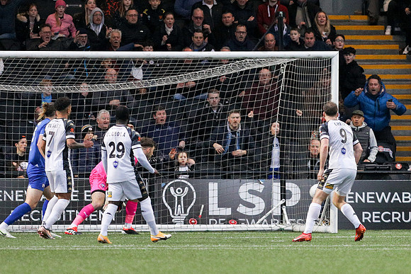 Bromley v Chesterfield - Vanarama National League - 17th Februar