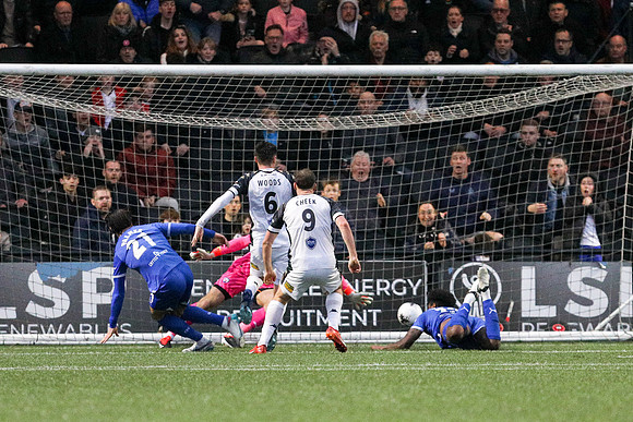 Bromley v Chesterfield - Vanarama National League - 17th Februar