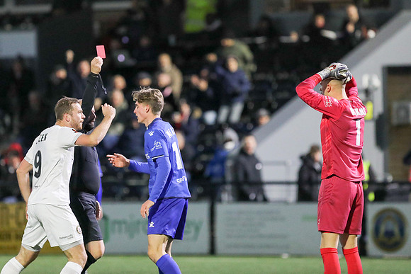 Bromley v Wealdstone - Vanarama National League - 4th December 2021