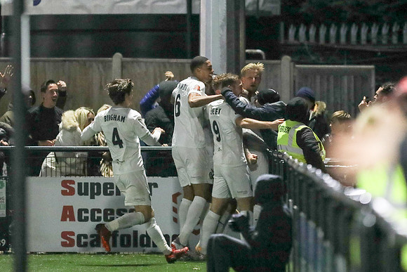 Bromley v Wealdstone - Vanarama National League - 4th December 2