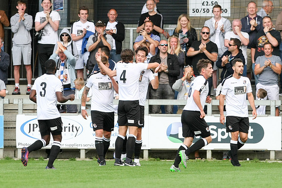 Dartford v Chippenham Town - Vanarama National League South - 9th September 2017