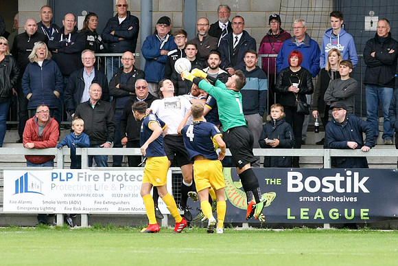 Dartford v Bognor Regis Town - Vanarama National League South -