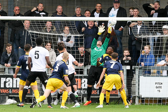 Dartford v Bognor Regis Town - Vanarama National League South -