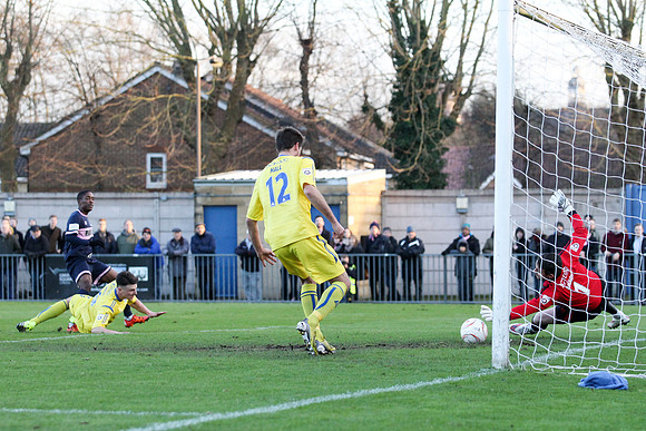 Dulwich Hamlet v Guiseley - FA Trophy - 16/01/2016