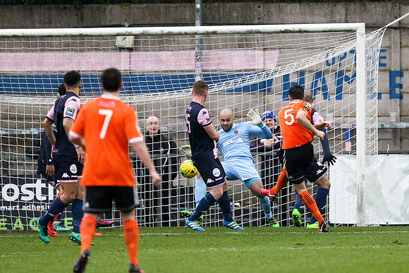 Dulwich Hamlet v Met Police - Bostik League Premier Division - 3