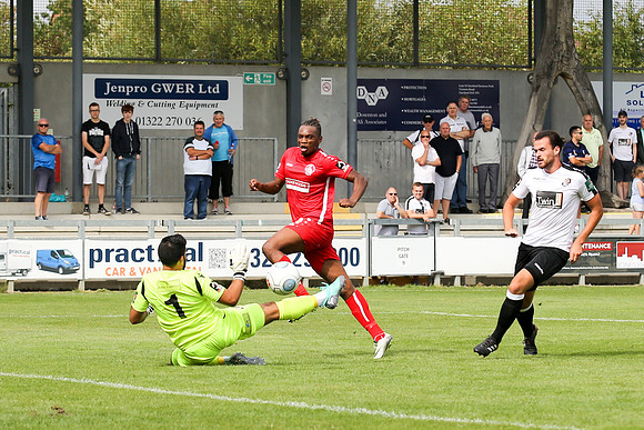 Dartford v Hemel Hempstead - Vanarama National League South - 11th August 2018