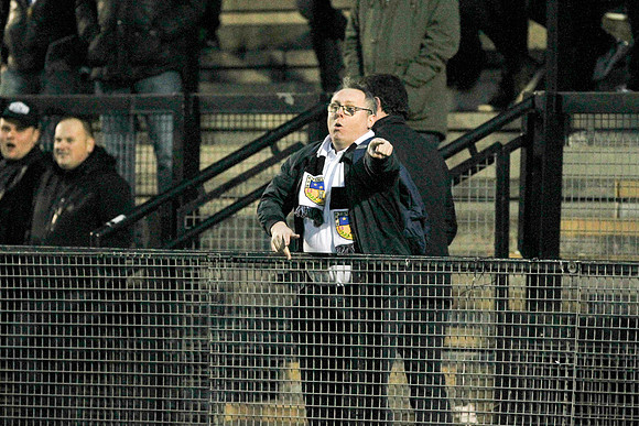 Tooting & Mitcham Utd v Hayes & Yeading Utd - Bostik League Sout