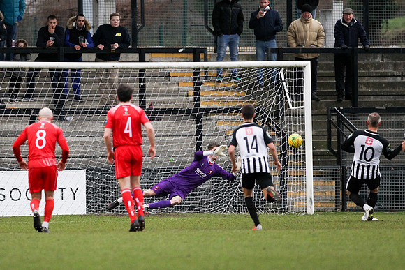 Tooting & Mitcham Utd v Hayes & Yeading Utd - Bostik League Sout