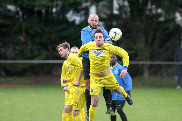 Colliers Wood United v Epsom & Ewell Combined Counties League Premier Division 28/11/15