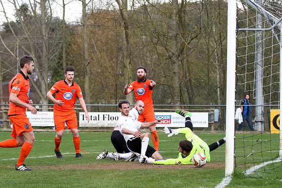 Kings Langley v Merthyr Town - Evo-Stik Southern League Premier