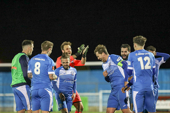Canvey Island v Tonbridge Angels - FA Trophy - 27th November 2021