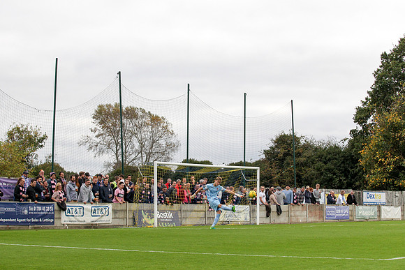 Staines Town v Dulwich Hamlet - Bostik League Premier Division -